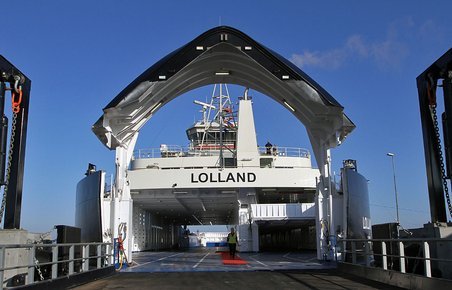 Færgen Lolland er næsten klar til at sejle mellem Spodsbjerg på Langeland og Tårs på Lolland. 